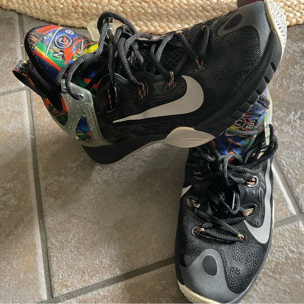 Nike Zoom Hyperrev size 9